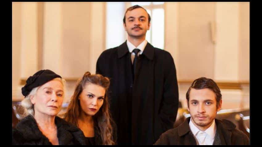 Three actors from 'Istanbullu Gelin' will come together in another project Sırça! İpek Bilgin, Aslı Enver and Güven Murat Akpınar-min