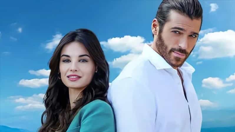 Turkish actor Can Yaman Strikes Chief Inspector Francesco Demir Season 2 series Viola come il mare1-min (2)