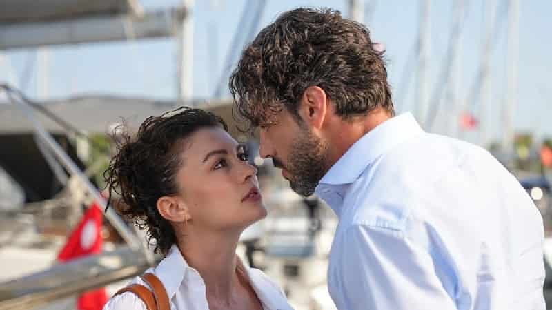 Burcu Özberk Professional Thief Şükrü Özyıldız police agentnew 2023 Turkish series Ruhun Duymaz 1-min