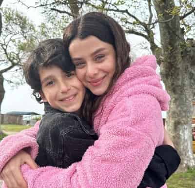 Yanık Ülke New Turkish Drama Series FOX Serkan Çayoğlu Ayça Ayşin Turan Ateş Kuşları-min