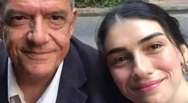 Hazar Ergüçlü Süleyman father Died from Heart Attack at 69-min