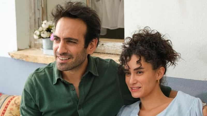 Buğra Gülsoy New Turkish TV Series Ne Gemiler Yaktım-min