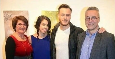 Kerem Bürsin family-min